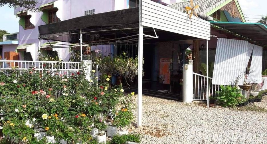 For sale 3 bedrooms house in Hang Chat, Lampang