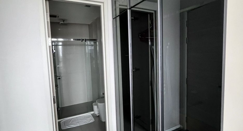 For sale 1 bed condo in Sathon, Bangkok