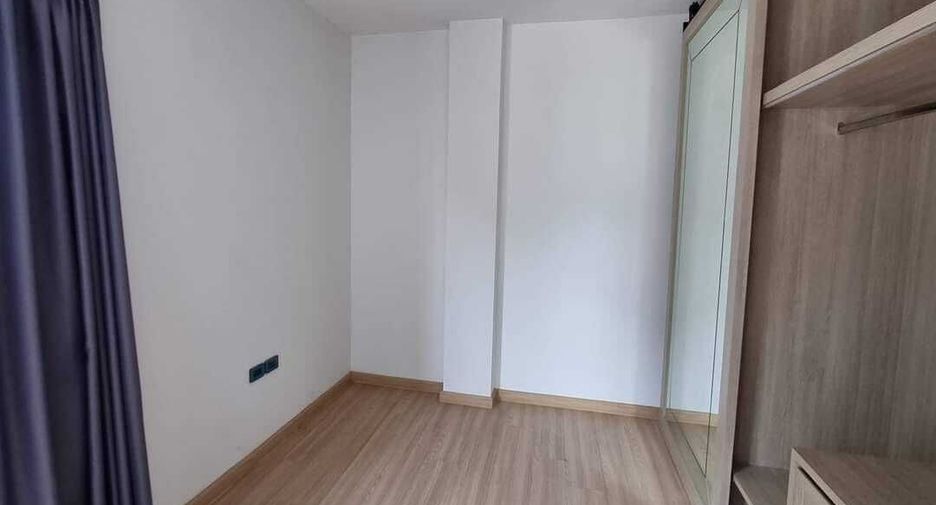 For rent 4 bedrooms townhouse in Pak Kret, Nonthaburi