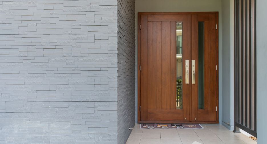 For sale and for rent 5 bedrooms house in Bang Kruai, Nonthaburi