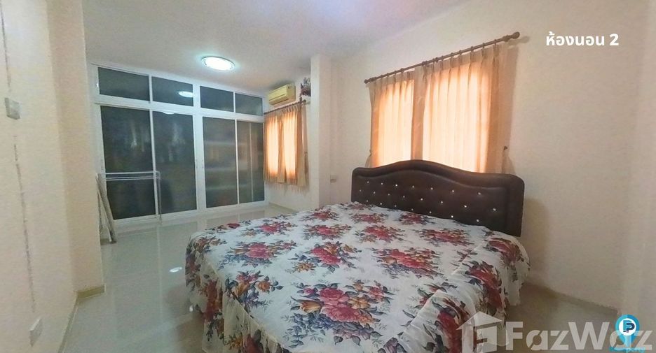 For sale 3 bedrooms townhouse in Mueang Samut Prakan, Samut Prakan
