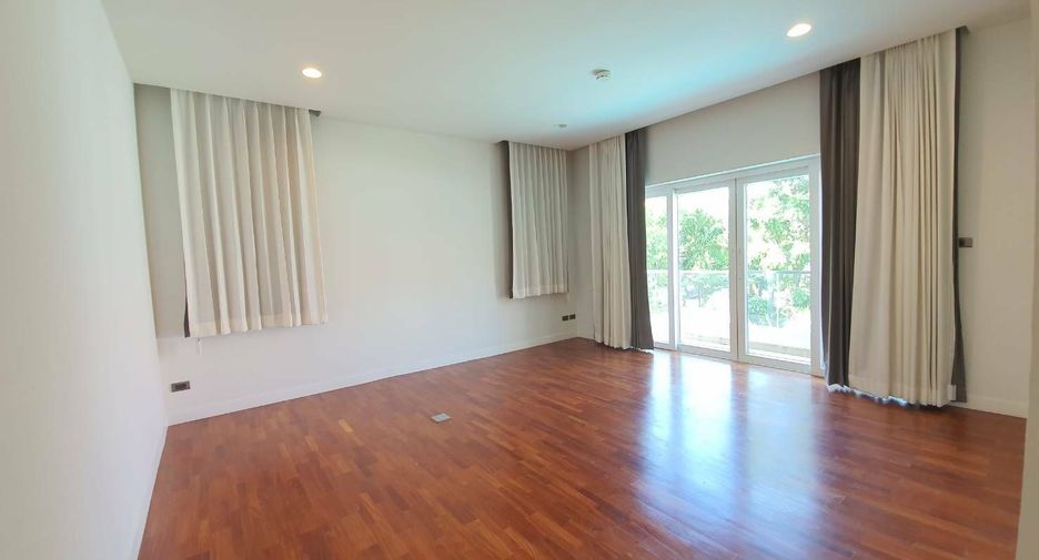 Casa en venta de 5 habitaciones en Pak Kret, Nonthaburi