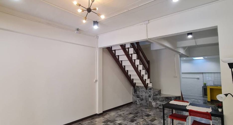 À vendre 2 chambres maison de ville à Bang Bua Thong, Nonthaburi