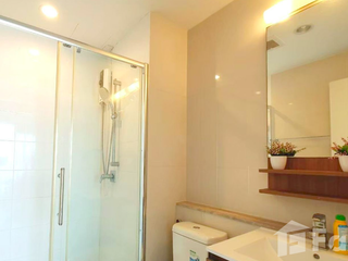 For sale studio condo in Yan Nawa, Bangkok