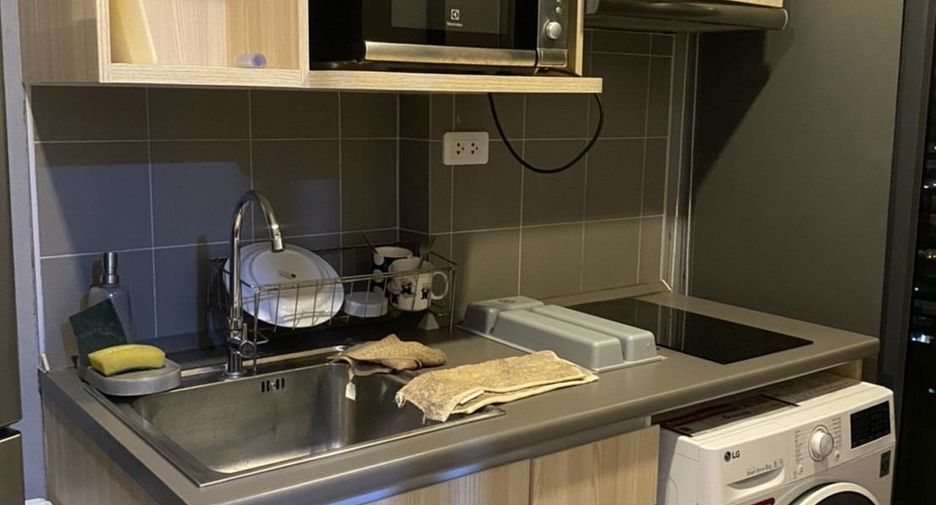 For sale studio condo in Bang Na, Bangkok