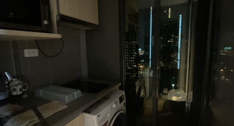For sale studio condo in Bang Na, Bangkok
