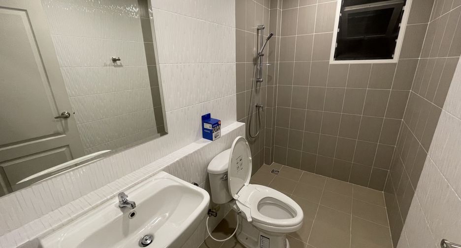 For sale 4 bedrooms house in Sai Mai, Bangkok