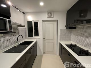 Haus zum Kauf mit 4 Zimmer in Sai Mai, Bangkok