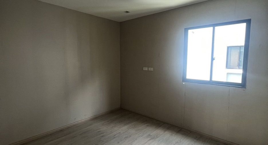 ขาย 3 ห้องนอน ทาวน์เฮ้าส์ ใน ลาดพร้าว, กรุงเทพฯ