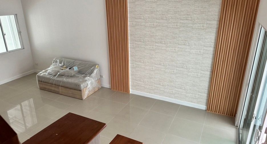 For sale 3 bedrooms townhouse in Prawet, Bangkok