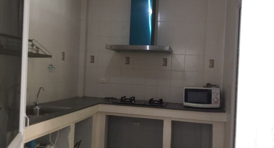 For sale 3 bedrooms townhouse in Prawet, Bangkok