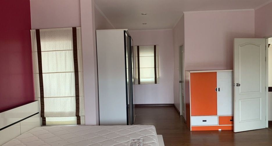 For sale 3 bedrooms house in Min Buri, Bangkok