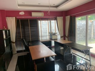 Casa en venta de 3 habitaciones en Min Buri, Bangkok