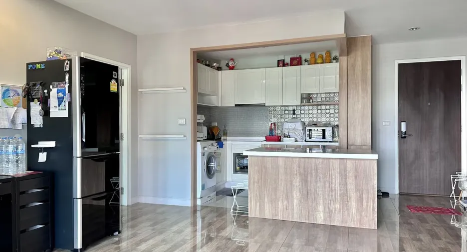 For sale 2 bedrooms condo in Khlong Toei, Bangkok