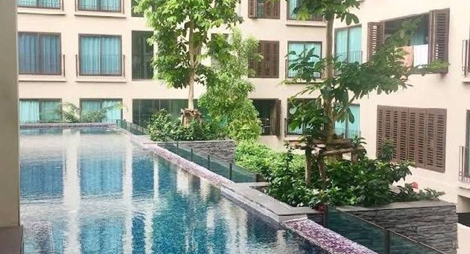 For sale 2 bedrooms condo in Khlong Toei, Bangkok