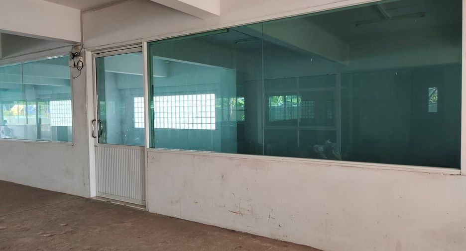 Oficina en alquiler en Mueang Chon Buri, Chonburi