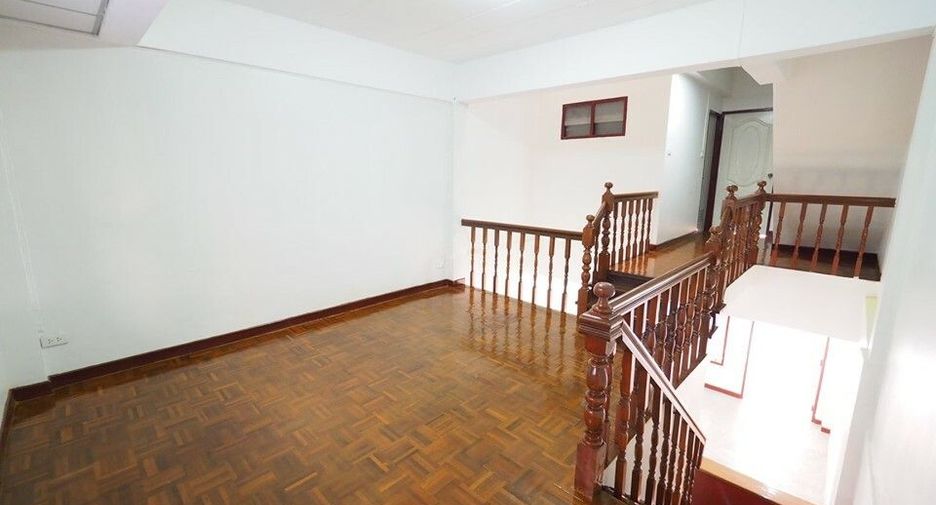 For sale 3 bedrooms townhouse in Bang Bua Thong, Nonthaburi