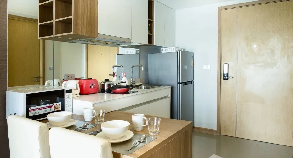 For sale 1 bed condo in Watthana, Bangkok