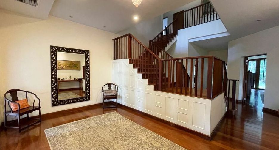 Villa zum Kauf mit 4 Zimmer in Pak Kret, Nonthaburi