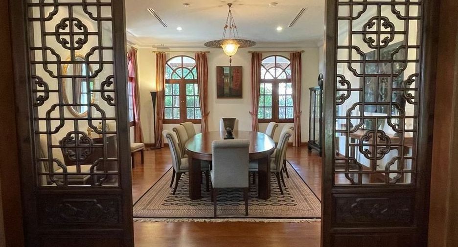 Villa zum Kauf mit 4 Zimmer in Pak Kret, Nonthaburi