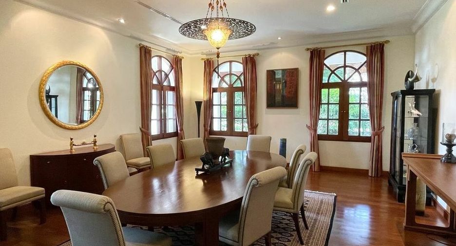 Villa zum Kauf mit 4 Zimmer in Pak Kret, Nonthaburi