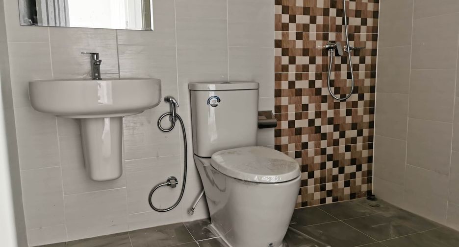 Продажа 3 спальни таунхаус в Bang Bua Thong, Нонтабури