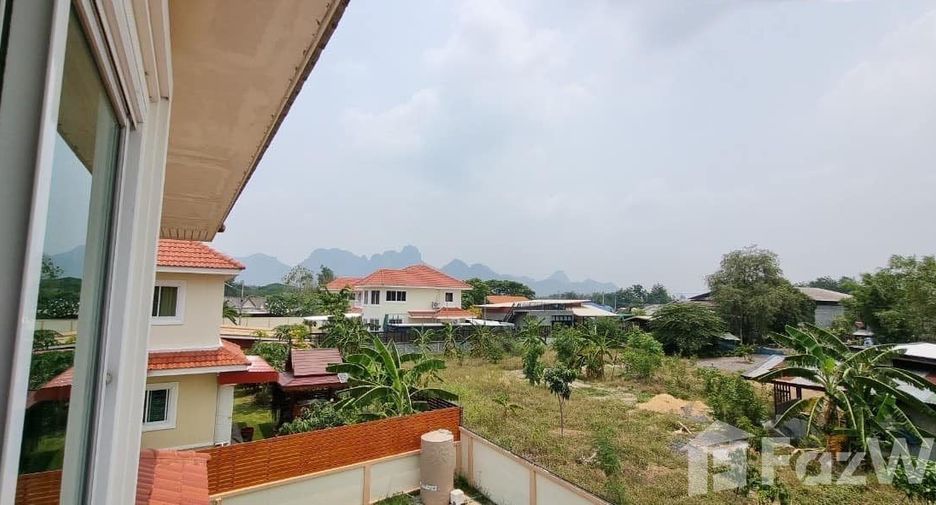 For sale 3 bedrooms house in Mueang Lop Buri, Lopburi