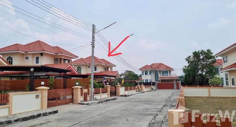 For sale 3 bedrooms house in Mueang Lop Buri, Lopburi