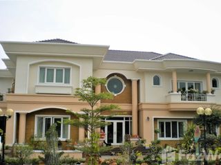 For sale 4 bedrooms house in Mueang Nakhon Ratchasima, Nakhon Ratchasima