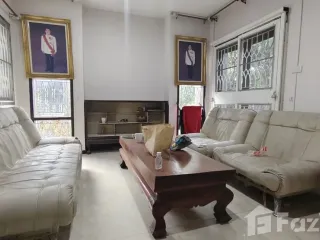 For sale 4 bedrooms house in Bang Kapi, Bangkok