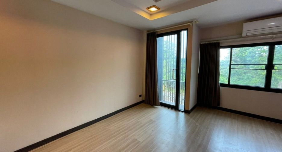For sale 2 ベッドルーム townhouse in Mueang Nakhon Ratchasima, Nakhon Ratchasima