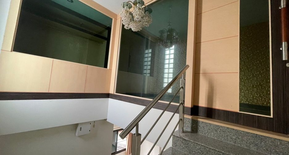 For sale 2 ベッドルーム townhouse in Mueang Nakhon Ratchasima, Nakhon Ratchasima