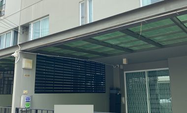 For rent 3 bedrooms townhouse in Pak Kret, Nonthaburi