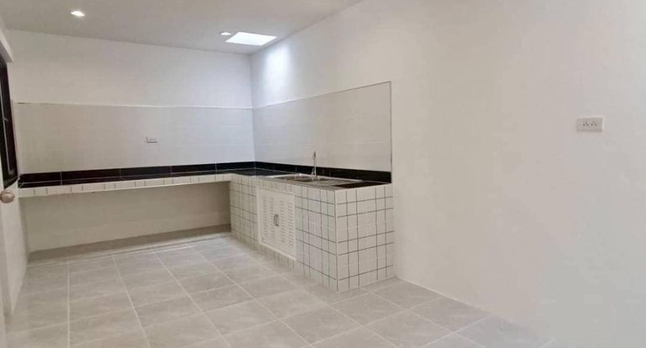 Casa adosada en venta de 3 habitaciones en Bang Bua Thong, Nonthaburi