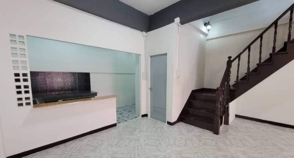 For sale 3 bedrooms townhouse in Sai Noi, Nonthaburi