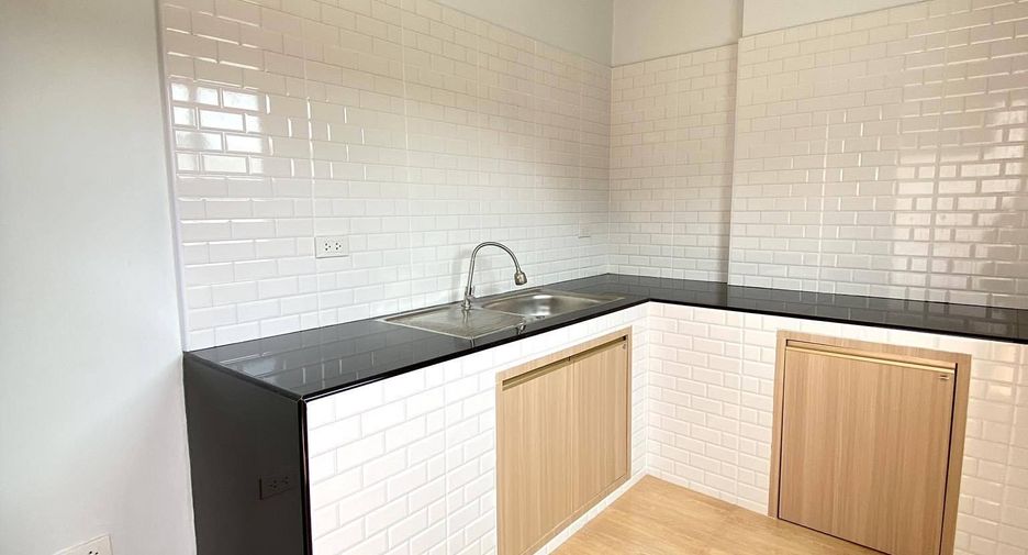 For sale 2 ベッドルーム townhouse in Hat Yai, Songkhla
