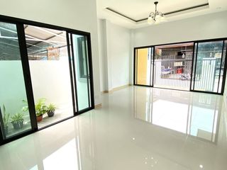 Casa adosada en venta de 2 habitaciones en Hat Yai, Songkhla
