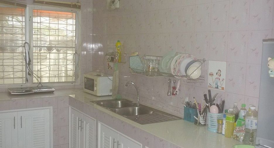 Casa en venta de 3 habitaciones en Thanyaburi, Pathum Thani