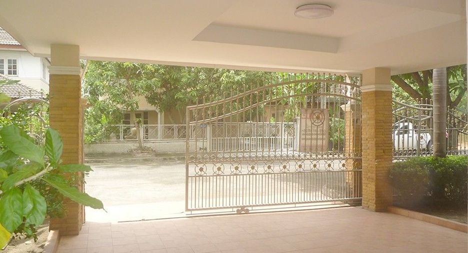 Casa en venta de 3 habitaciones en Thanyaburi, Pathum Thani