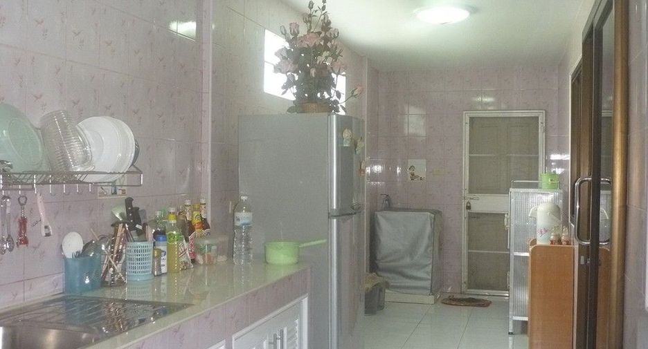 Casa en venta de 3 habitaciones en Thanyaburi, Pathum Thani