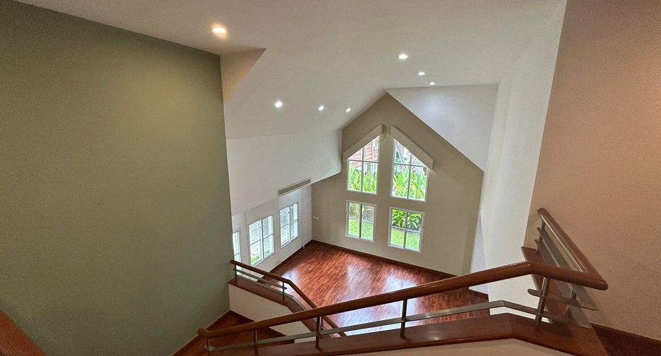For rent 4 bedrooms house in Pak Kret, Nonthaburi