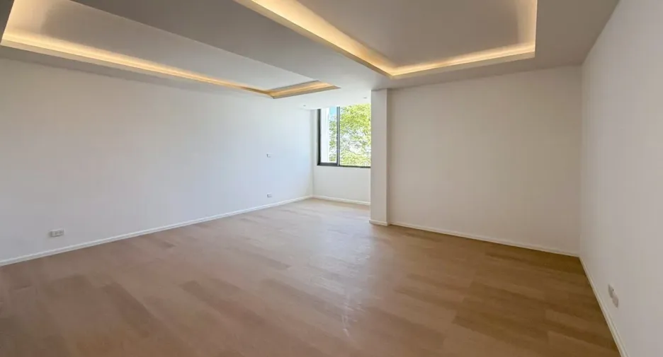 Haus zum Kauf mit 5 Zimmer in Watthana, Bangkok