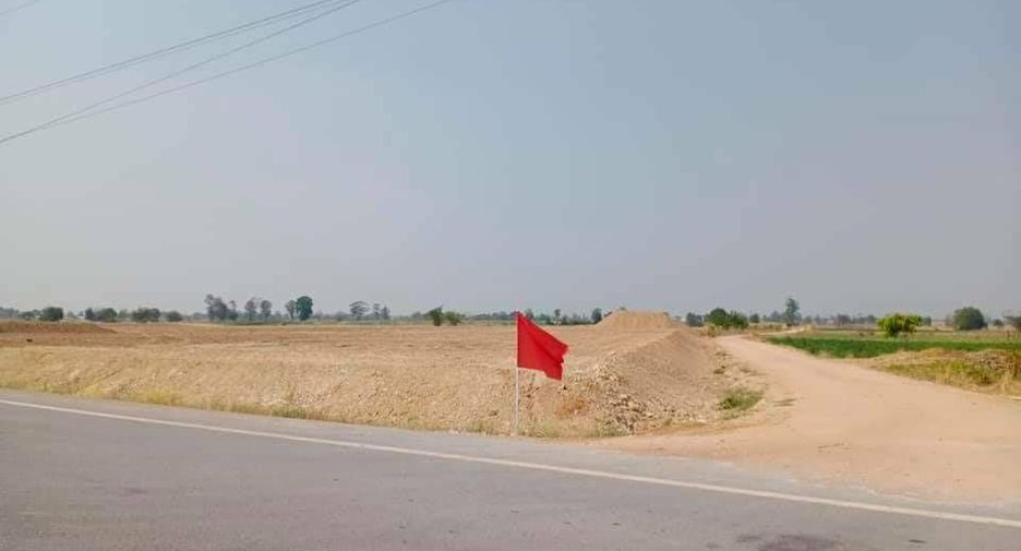 For sale land in Doem Bang Nang Buat, Suphan Buri