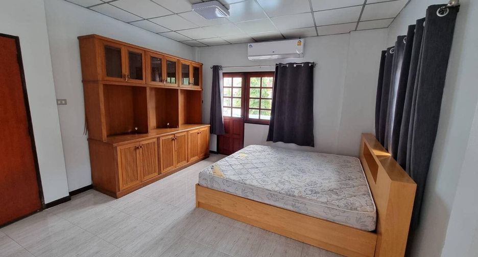 For rent 3 bedrooms house in Mueang Nonthaburi, Nonthaburi