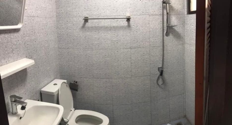 For rent 3 bedrooms house in Mueang Nonthaburi, Nonthaburi