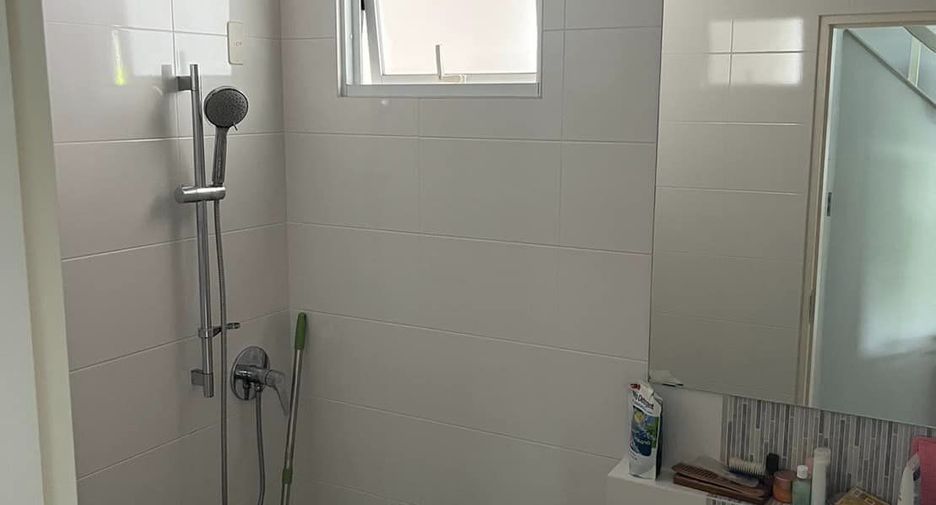 For sale 3 bedrooms house in Mueang Samut Sakhon, Samut Sakhon