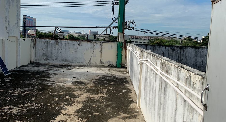 出售 2 卧室 联排别墅 在 Mueang Nakhon Ratchasima, Nakhon Ratchasima