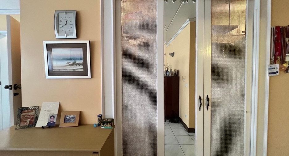 For sale 3 bedrooms condo in Pak Kret, Nonthaburi