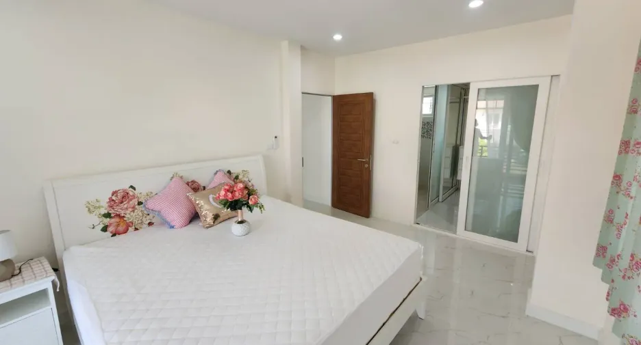 ให้เช่า 3 ห้องนอน บ้านเดี่ยว ใน ปากเกร็ด, นนทบุรี