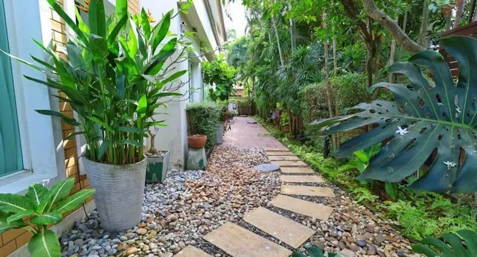 For sale 5 ベッドルーム villa in Bang Kruai, Nonthaburi